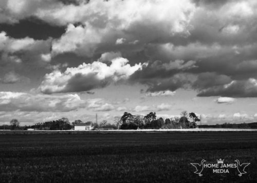 Dutch barn black and white near hibaldstow | Lincolnshire Landscape Photography by Robin Ling